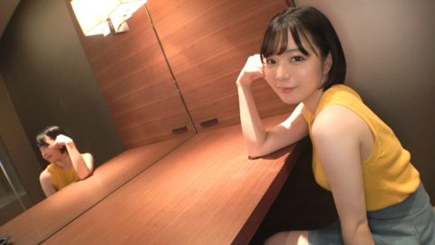 SIRO-5013 【全身性感带】 只被风抚摸一下就能感受到的敏感身体的娃娃脸女服务员。外面感觉好还是里面好，这取决于一天的心血来潮◯你今天感觉如何？网上AV应用→AV体验拍摄1944
