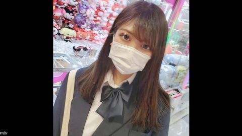 FC2-PPV-2585652 第一枪！ ！！数量有限[未经审查] 一个对我很好奇的巨乳女学生……我答应了，但我无法忍受并射出阴道射精！ ！！ （专题片）