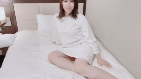FC2-PPV-3125348 * 数量限定4800pt → 1500pt 【完整外观/未经审查】普通房子*店的纯真活力巨人店员在下班回家的路上来到酒店，所以我射精后就射了进去